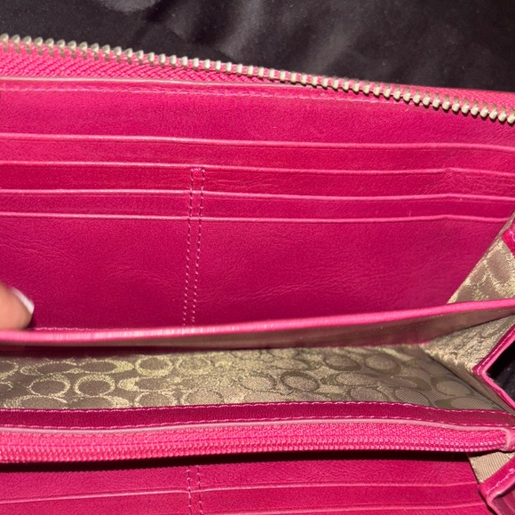 Coach Fuchsia and Beige Signature Wallet - Picture 5 of 8